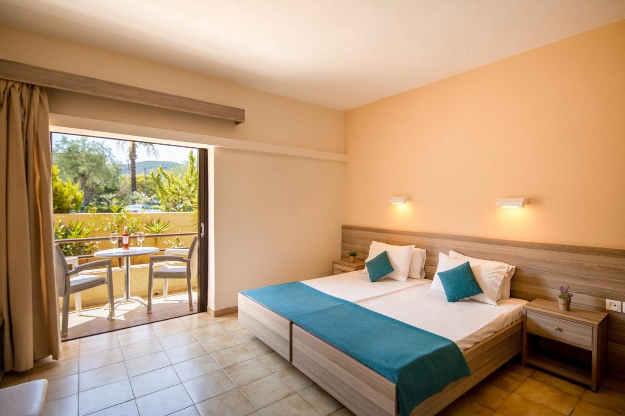 Hotel Rossis Mesongí エクステリア 写真