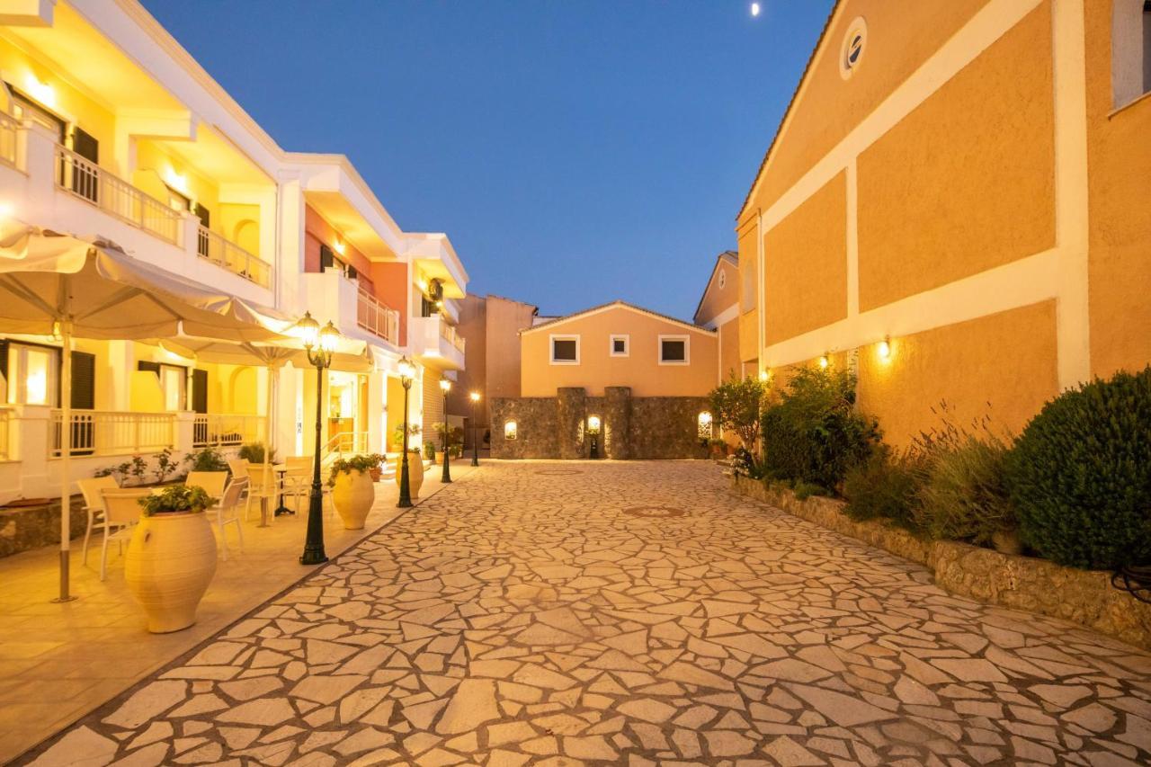Hotel Rossis Mesongí エクステリア 写真