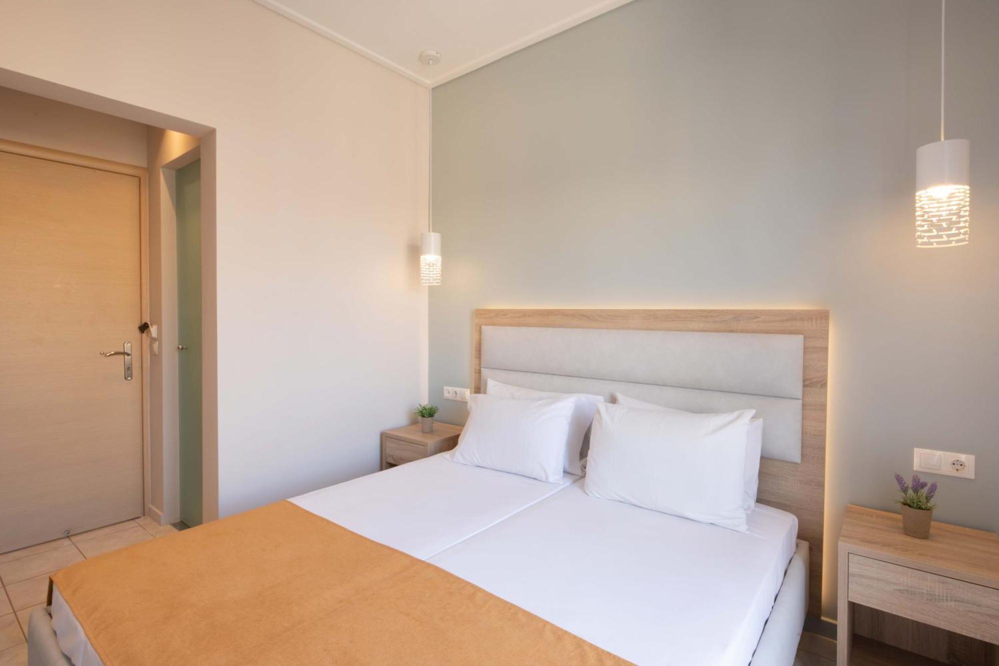 Hotel Rossis Mesongí エクステリア 写真